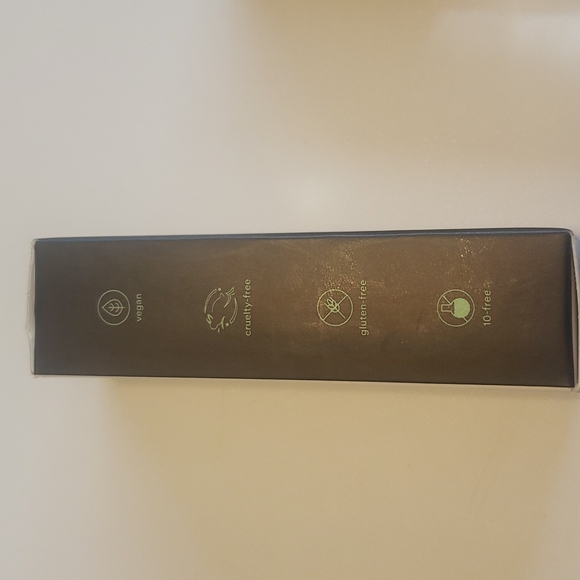 Trust Fund Beauty Better than Therapy Lip Oil - Picture 3 of 4